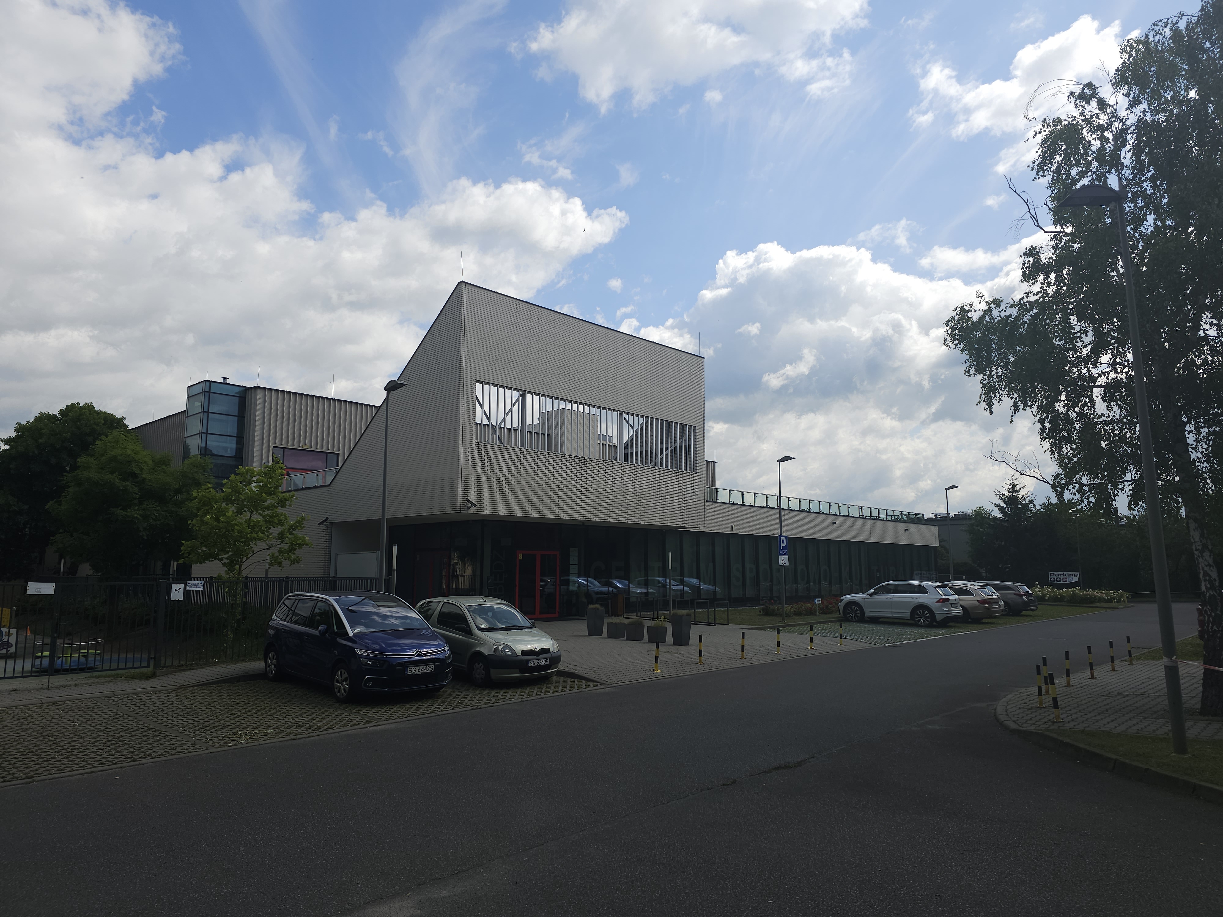 źródło: ZSO nr 2 Hala CSK "Łabędź"