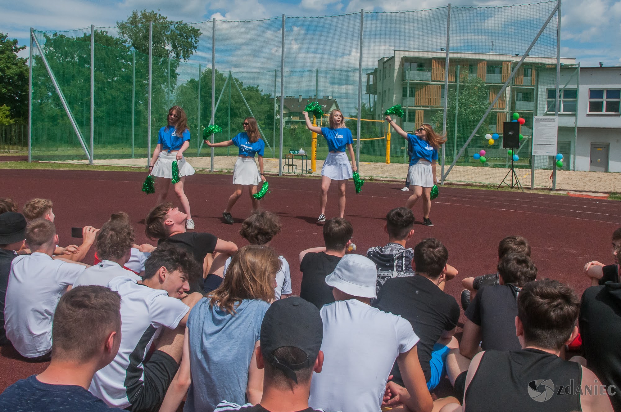 Otwarcie boiska do siatkówki plażowej w Zespole Szkół Łączności w Gliwicach