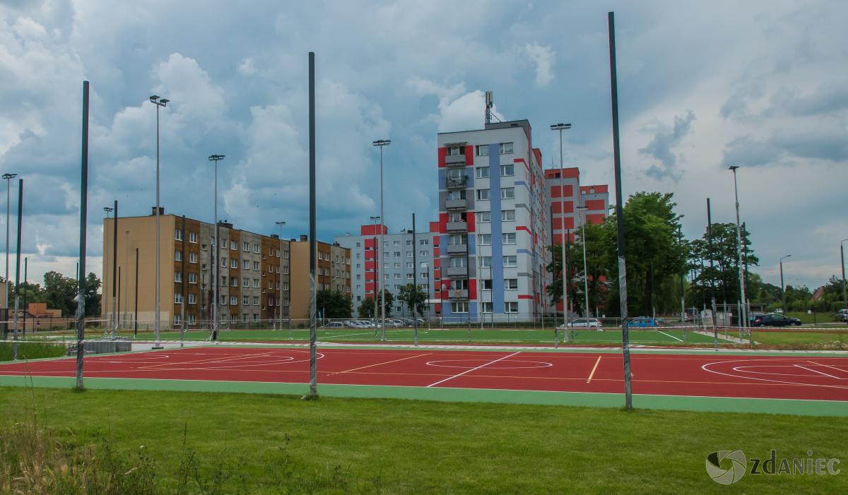 Inwestycje i remonty w gliwickiej oświacie - powstały 4 nowe boiska - galeria zdjęć.