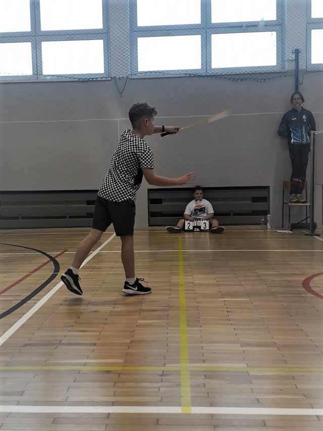 Badminton