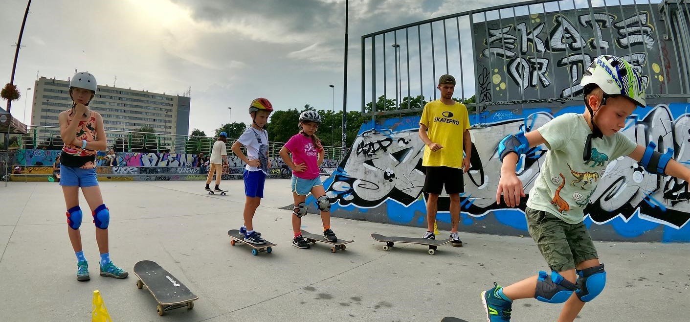 zajęcia w skateparku