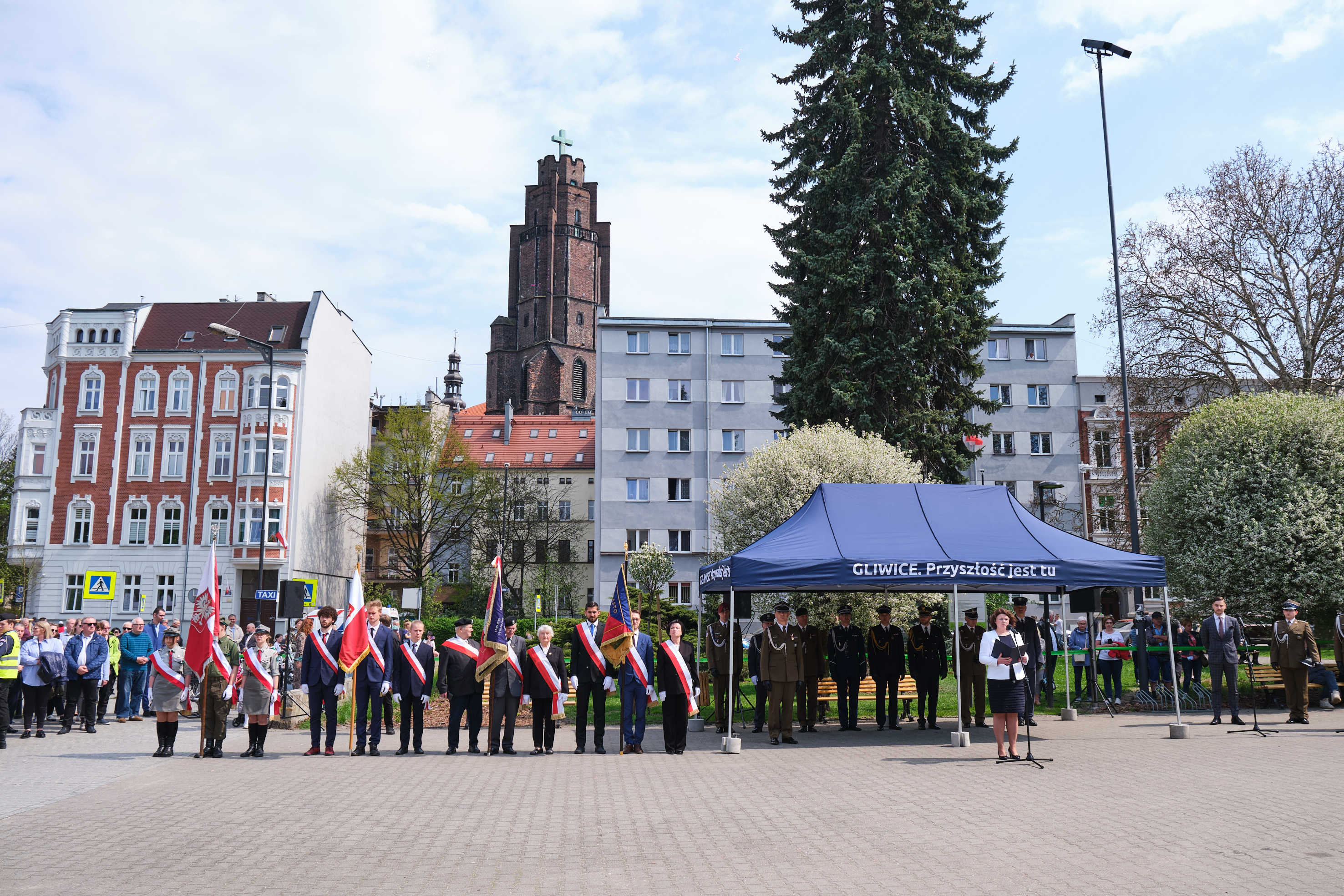 widok na kościół Wszystkich Świętych