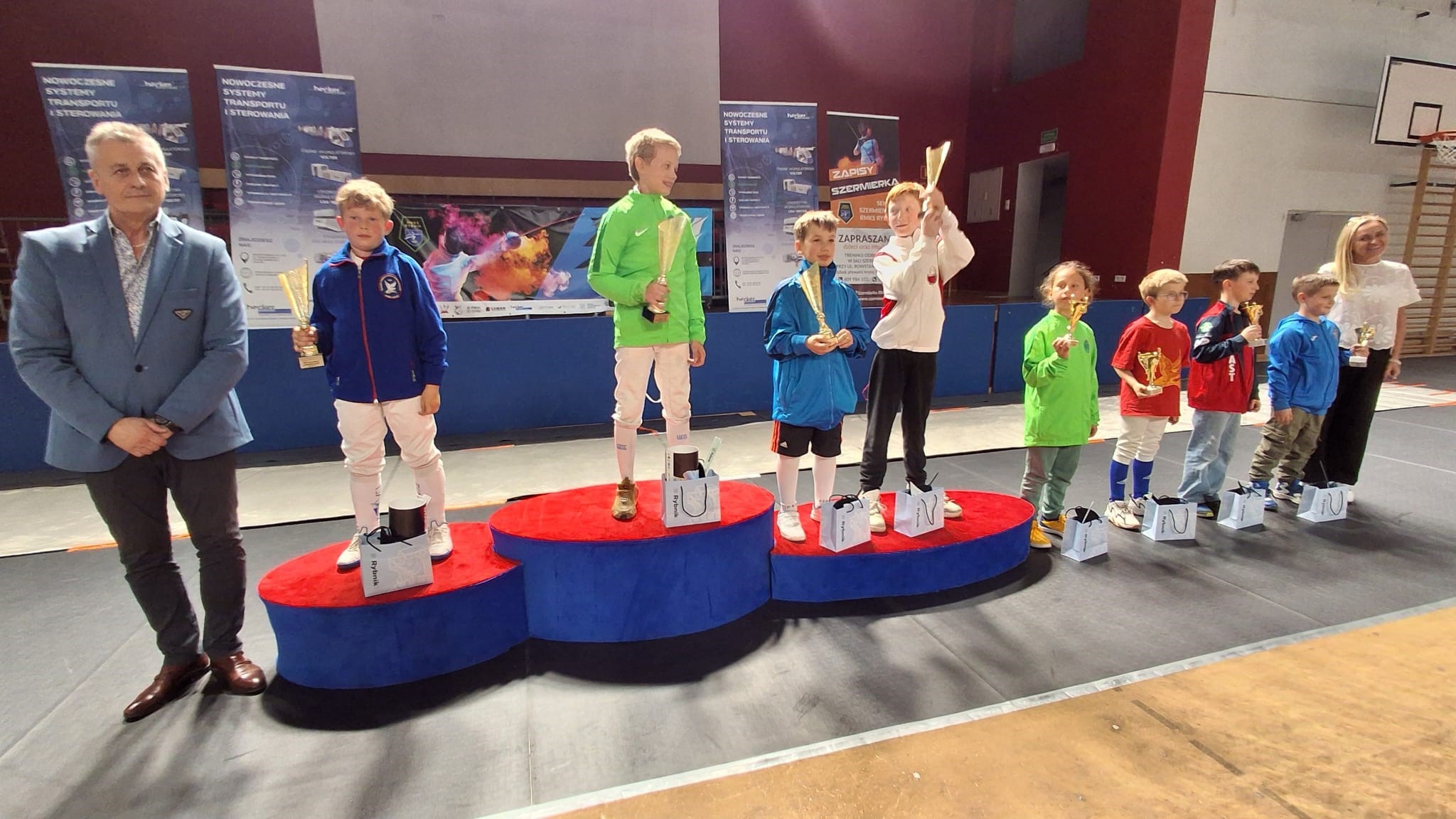 Maciej Gyenes z Kosyniera na pierwszym miejscu podium