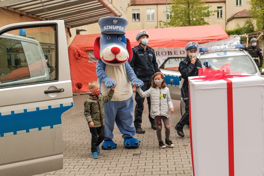 policjanci i pacjenci