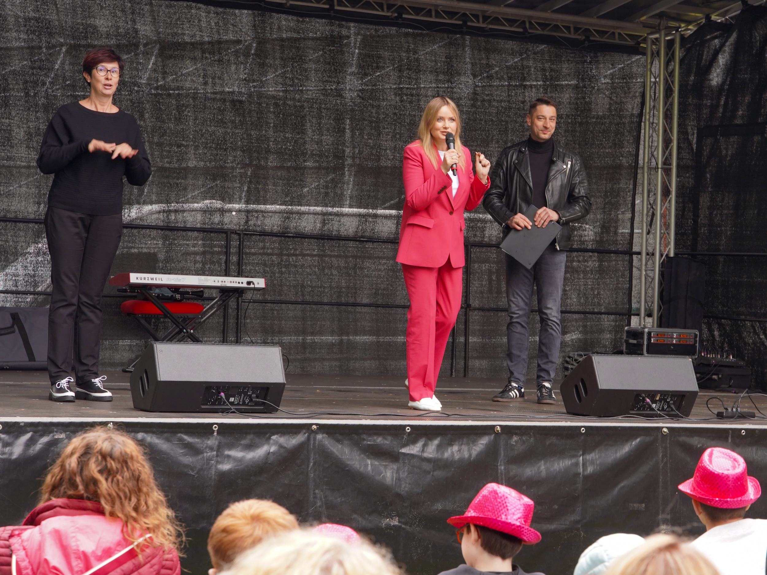 Prezydent Gliwic mówiąca do publiczności