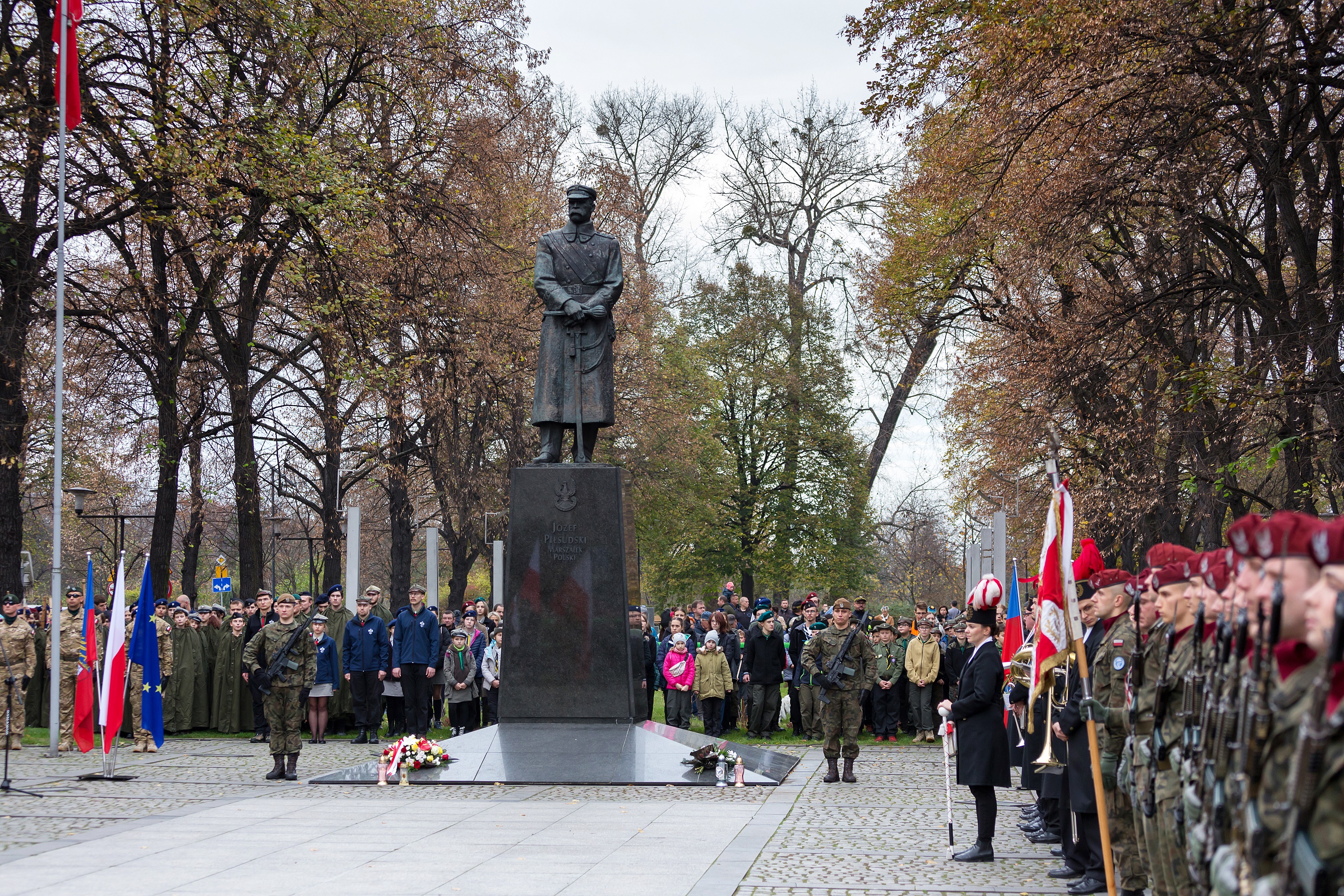 Uroczystości przy pomniku marszałka Józefa Piłsudskiego