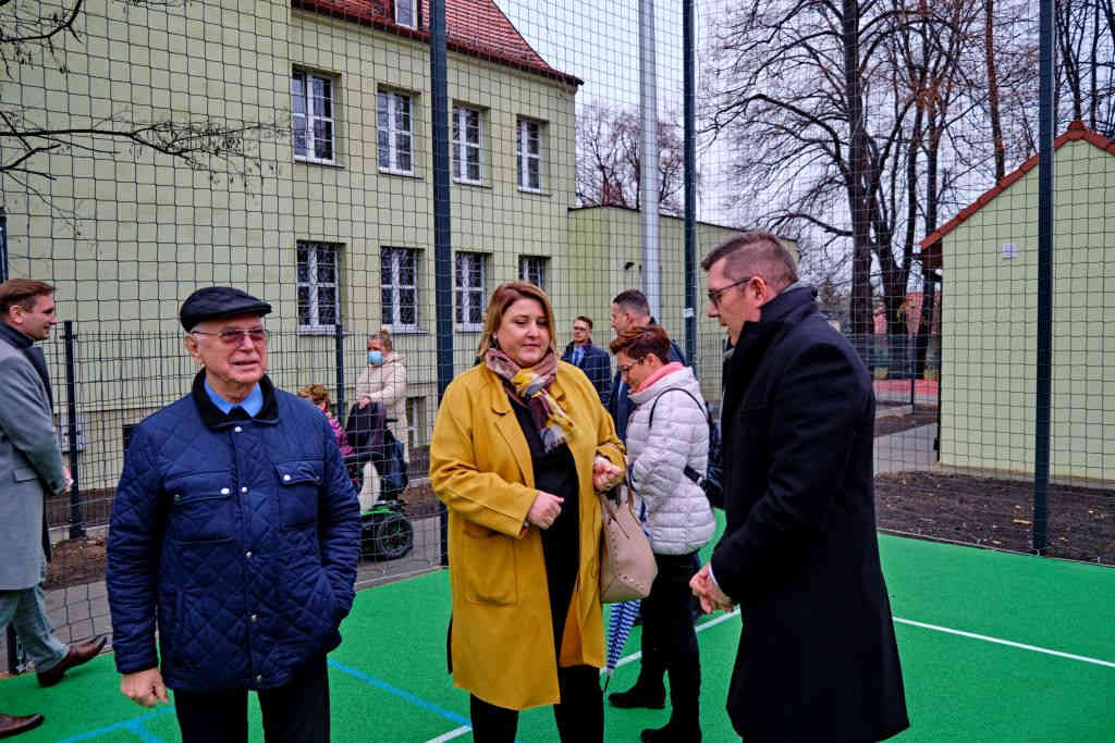 Otwarcie boisk szkolnych przy SP8 w Gliwicach-Bojkowie foto: M. Buksa