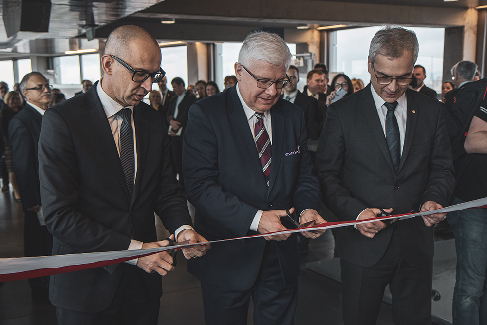 prezydent Gliwic Adam Neumann, JM Rektor PŚ prof. Arkadiusz Mężyk oraz Kazimierz Karolczak, przewodniczący Zarządu Górnośląsko-Z