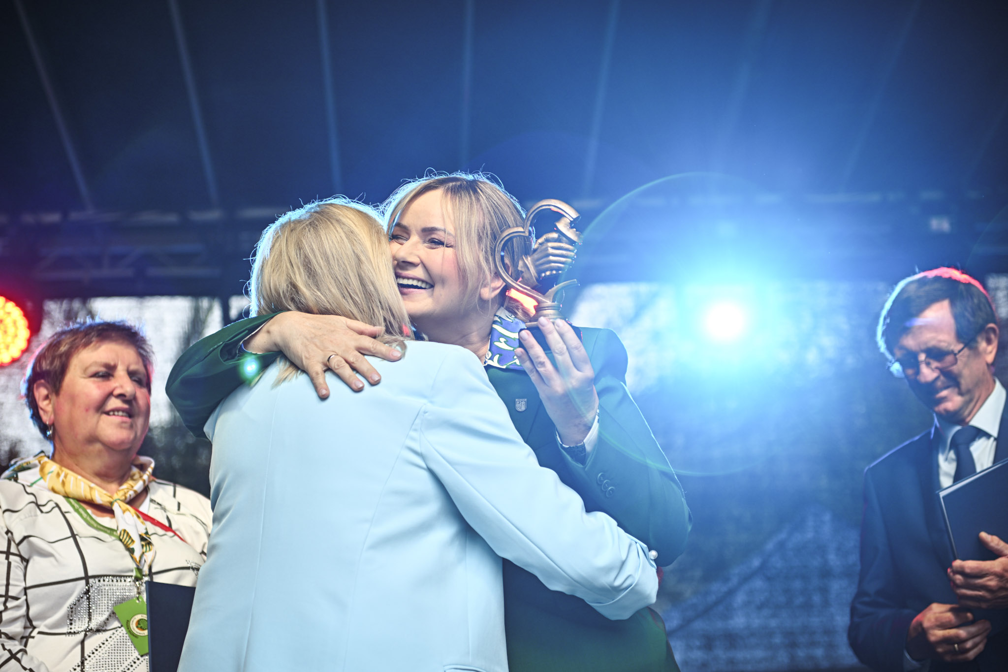 prezydent Gliwic na scenie z laureatką konkursu