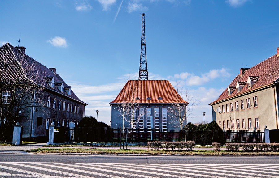 Zdjęcie zabudowań w kompleksie Radiostacji