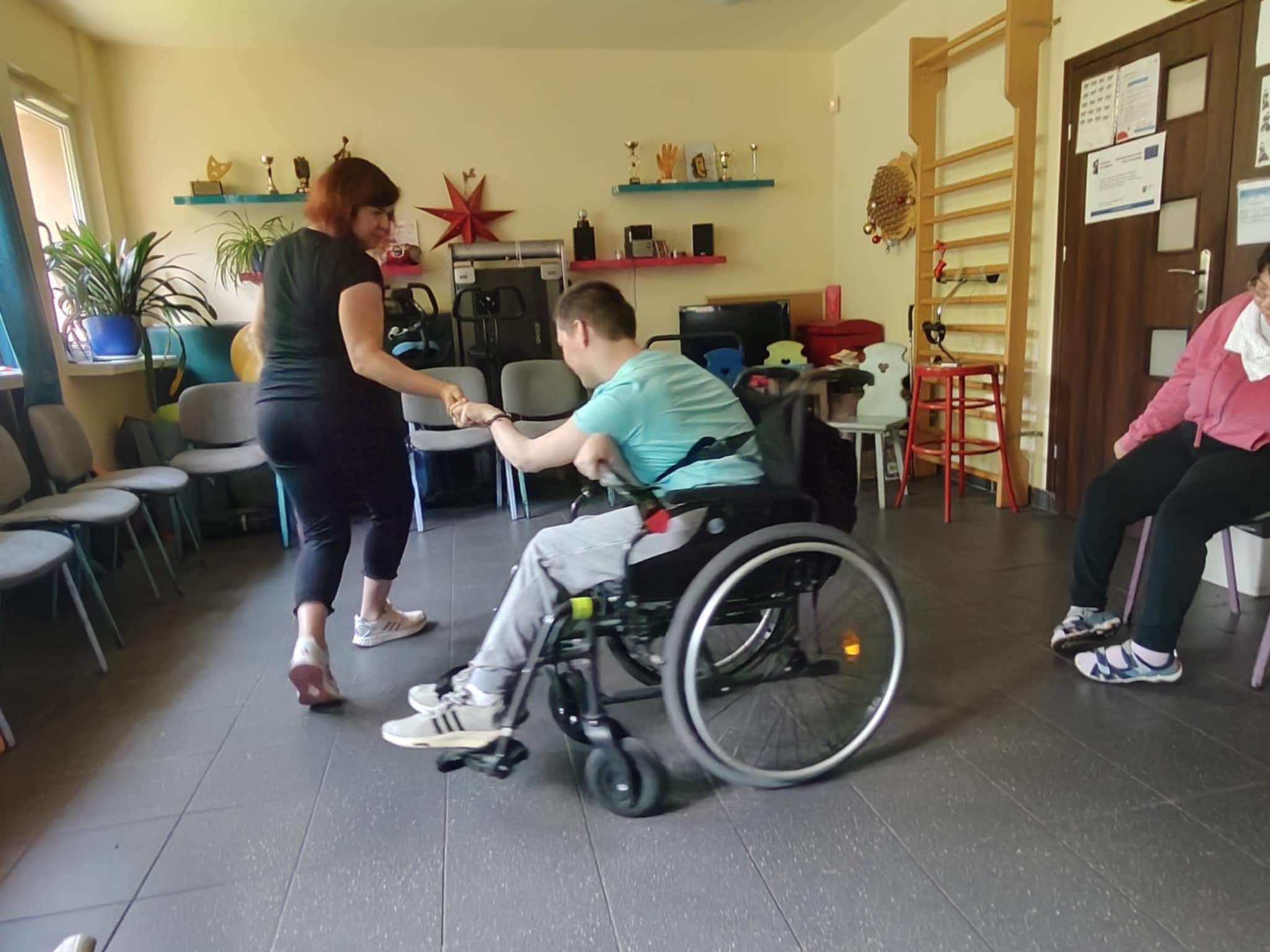 Taniec z osobą na wózku