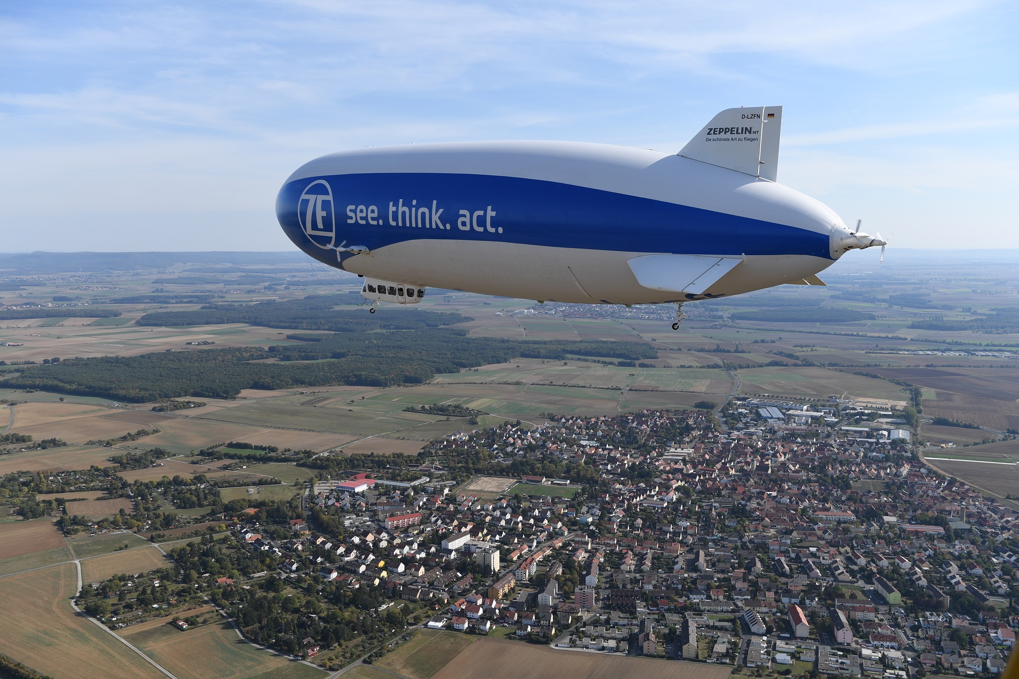 Głowy do góry! Po 90 latach Zeppelin znów nad Gliwicami