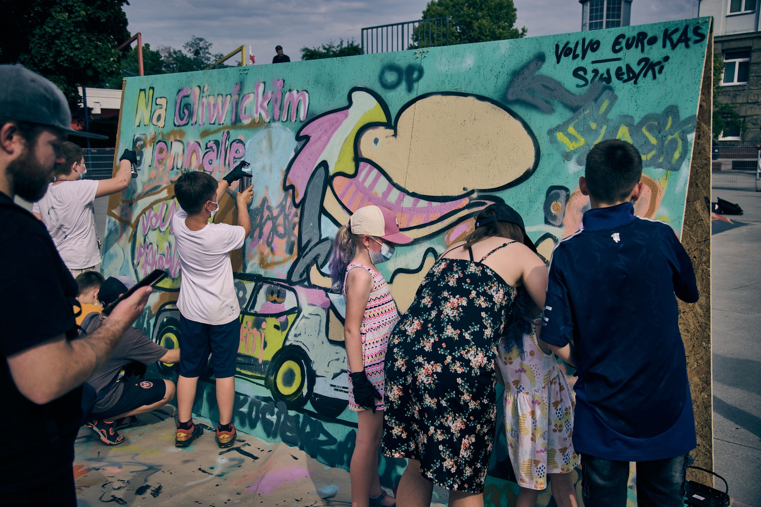 Biennale Gliwice: w czwartek miasto opanowali grafficiarze