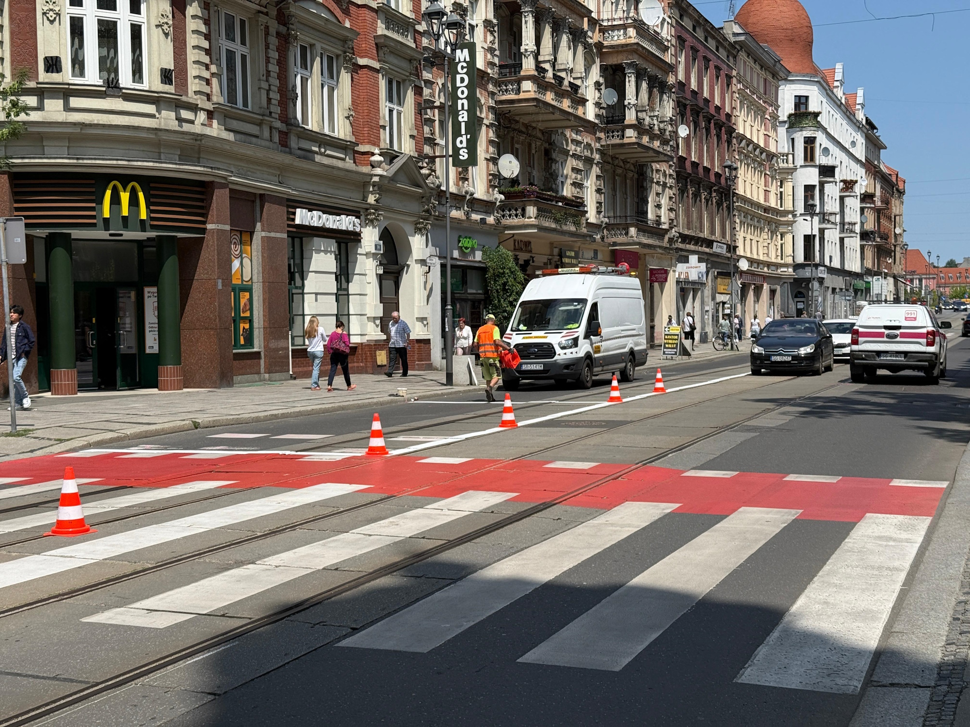 Gliwiczanie przetestują nową przestrzeń miejską. Trwa wyznaczanie pasów zwężających na Zwycięstwa 