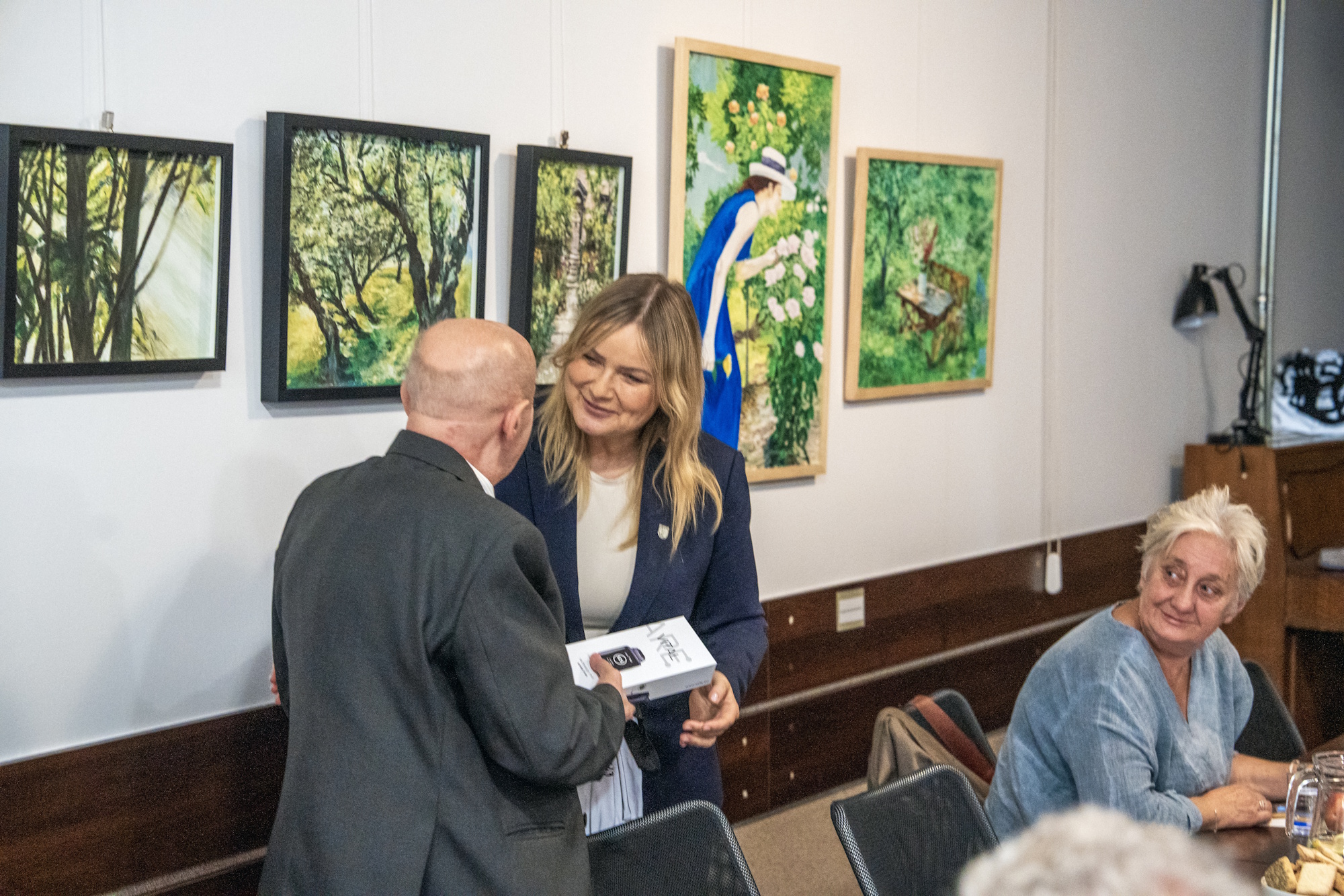Gliwice inwestują w bezpieczeństwo seniorów. Te inteligentne zegarki – opaski mogą uratować życie