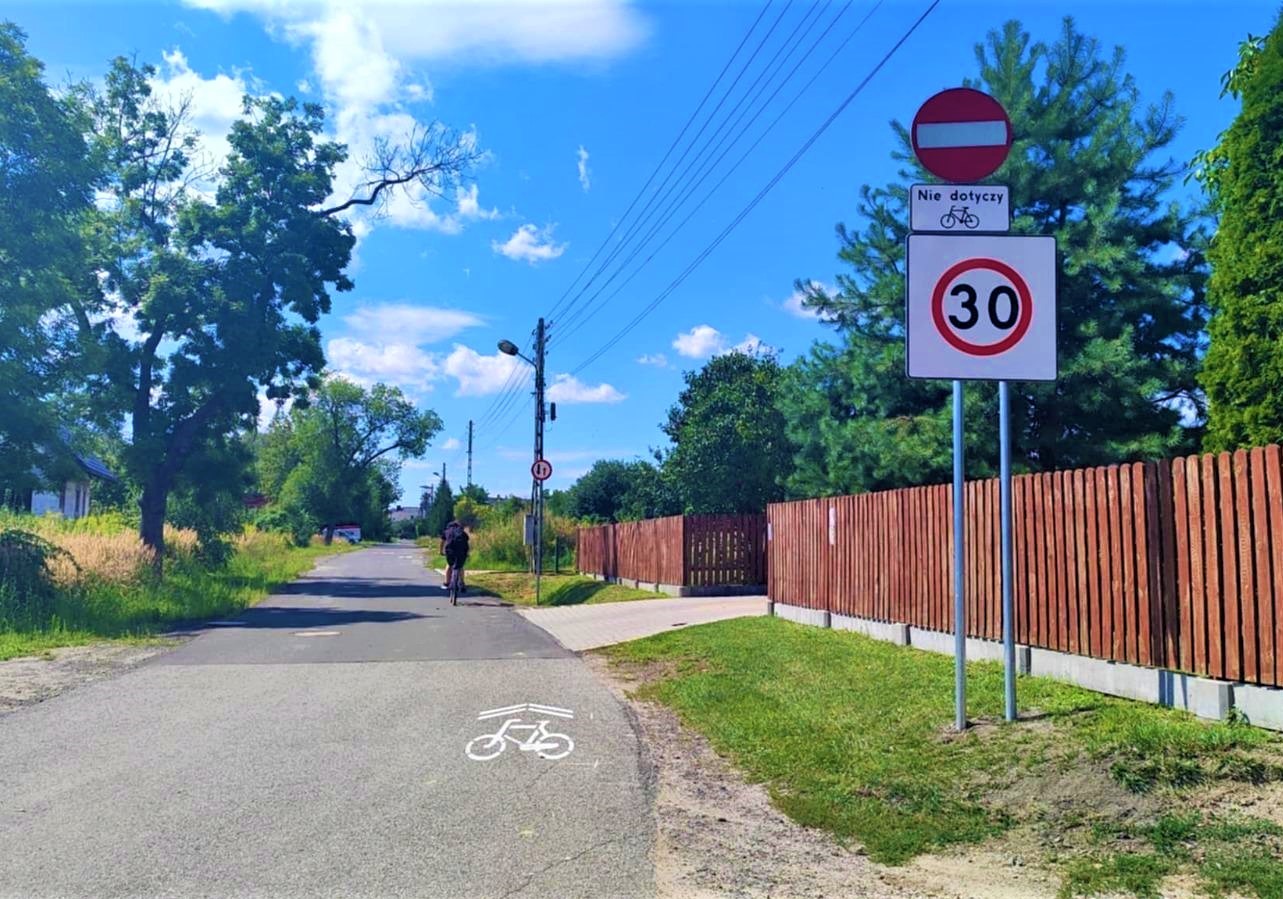 Nowy kontraruch w Bojkowie. Rowerem szybciej i bezpieczniej przez ulicę Sienną